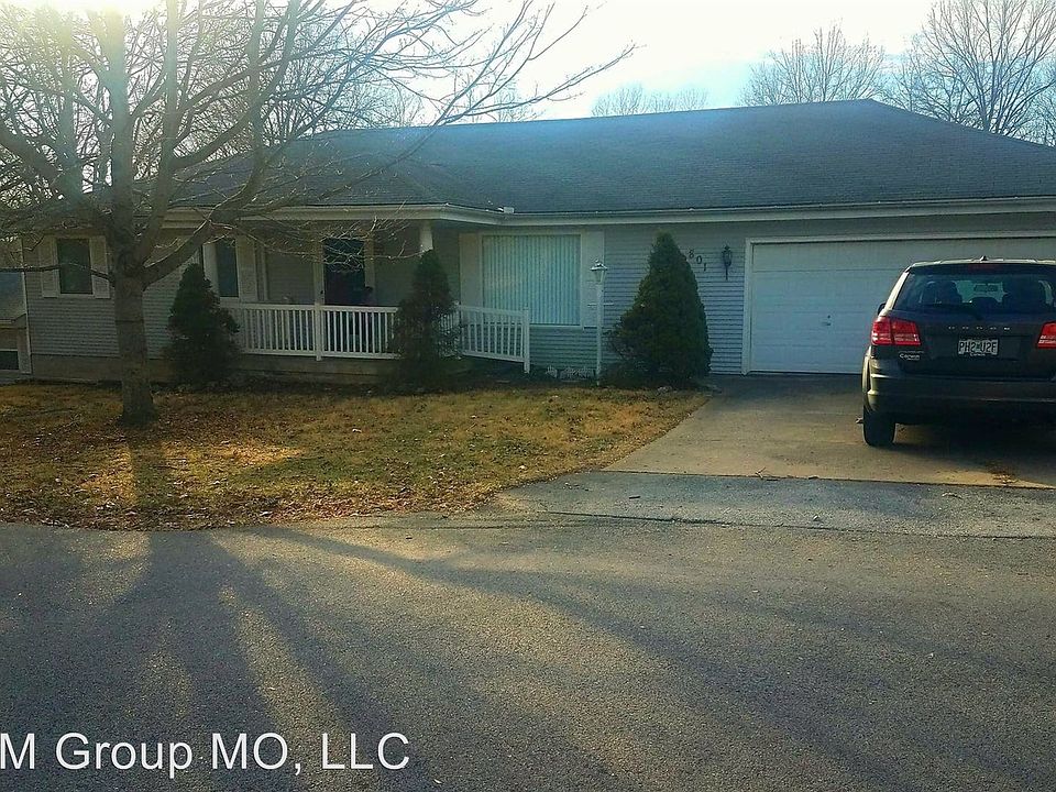 2nd image of 801 11th Ave