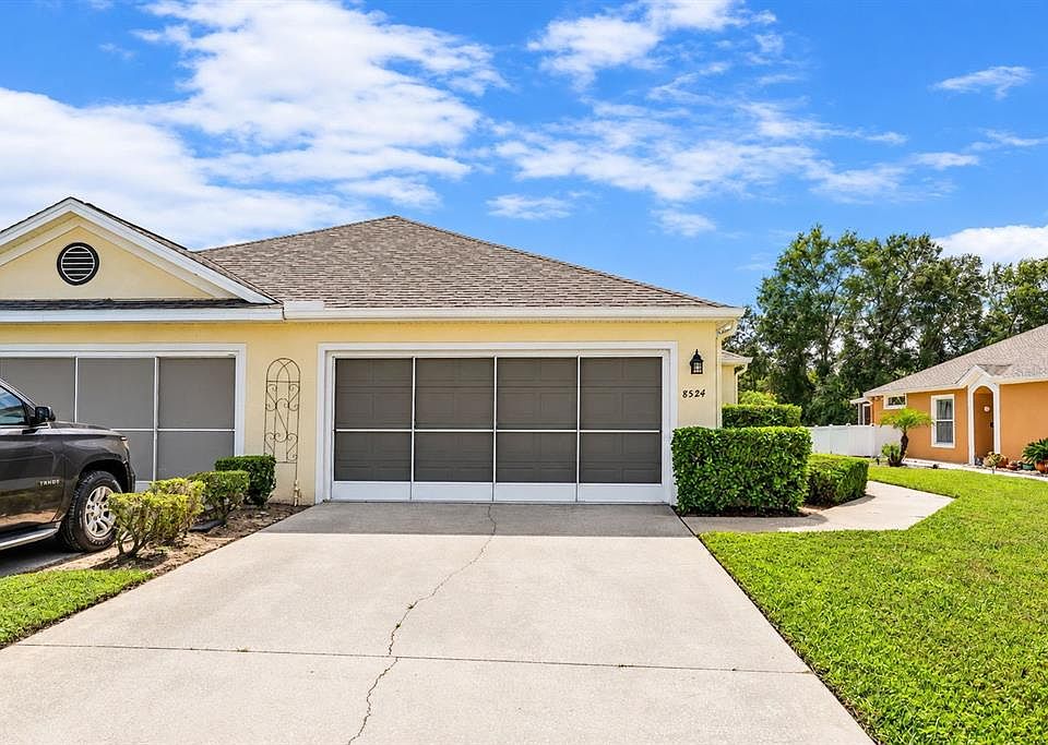 1st image of 8524 CORINTHIAN WAY