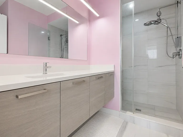 4937 N Winthrop Ave #1E — Photo 7