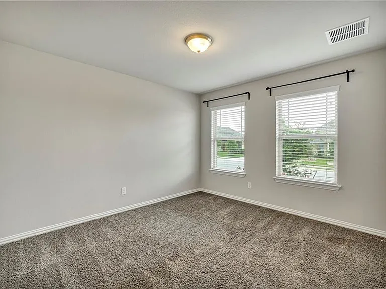 2926 Diego Dr — Photo 6