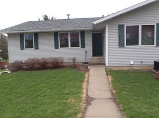 411 7th Ave, New Glarus, WI 53574