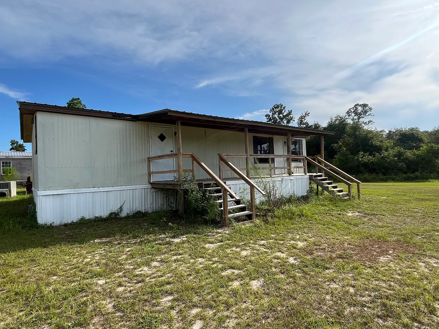 3 bed, 1.5 bath, 1100 sqft, $1,200 — Photo 1