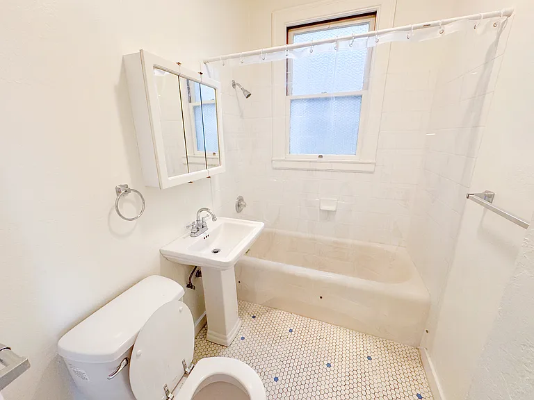2495A Sutter St #2 — Photo 13