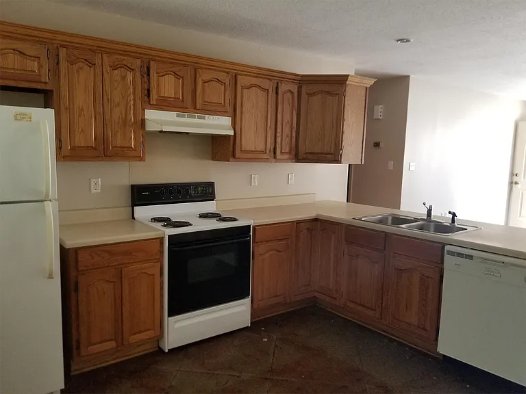 335 Old Corinth Rd #2 — Photo 12