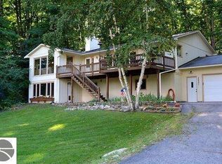 3031 Paysage Pl, Traverse City, MI 49684