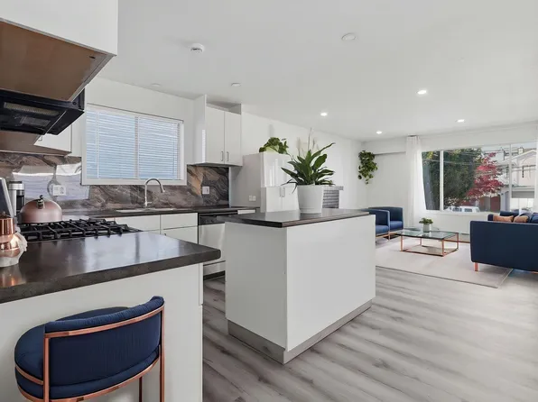 2342 Kelly Ave, Pt Coquitlam, BC V3C 1Y2
