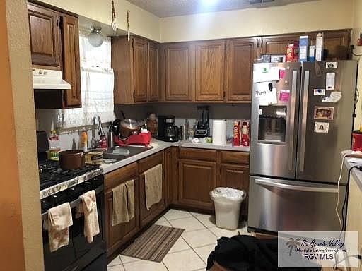 3rd image of 403 S Brazil St