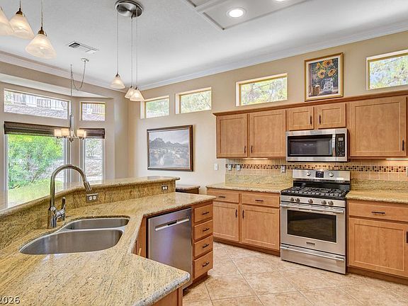 3rd image of 10701 Hunters Woods Pl