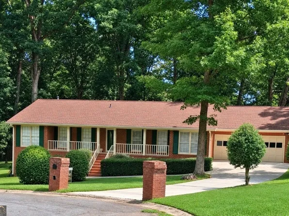 2589 King Cir SE, Conyers, GA 30013