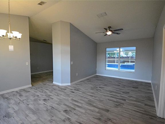 3rd image of 2583 Jasmine Trace Dr