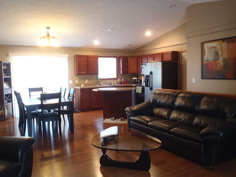 2nd image of 3003 Daybreak Ln