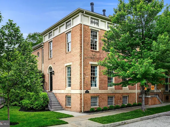 1208 S Streeper St, Baltimore, MD 21224