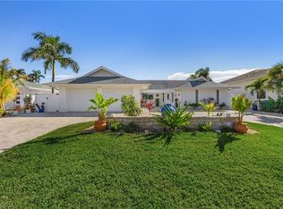 402 Germain Ave, Naples, FL 34108