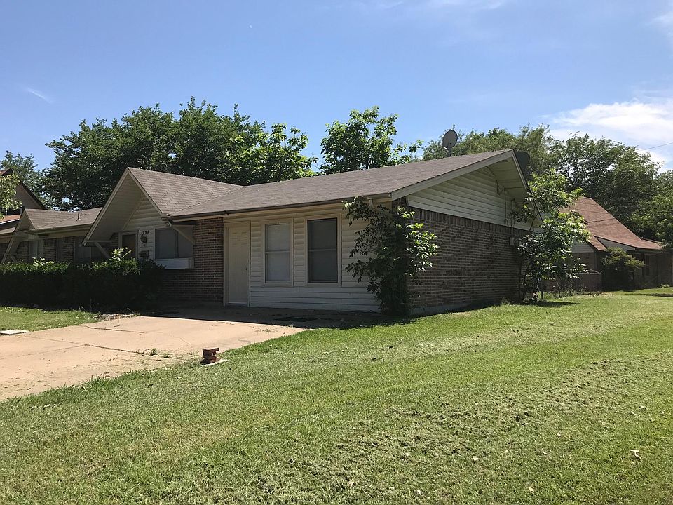1st image of 228 SE Gardens Blvd