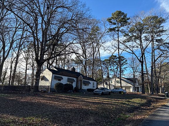 3rd image of 37 Parker Rd