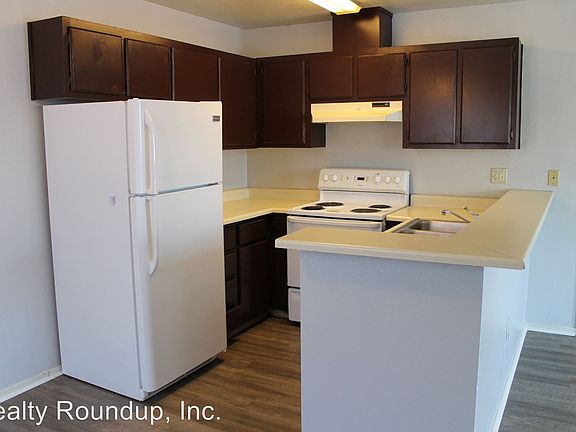 5th image of 1108 Porter Ave APT 202