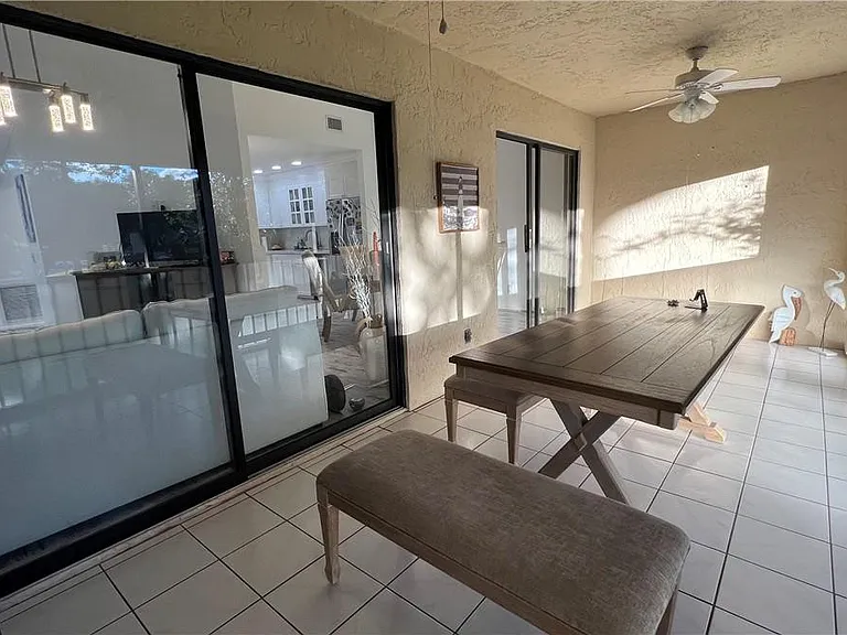 5580 Coach House Cir #F — Photo 14