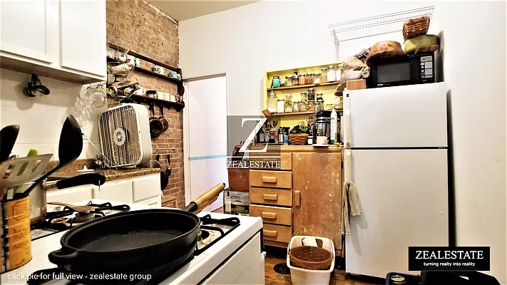 Rented by ZealEstate Group Inc | media 13