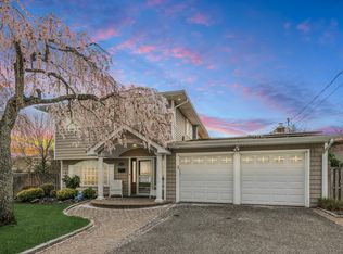1951 Lowell Ln, Merrick, NY 11566