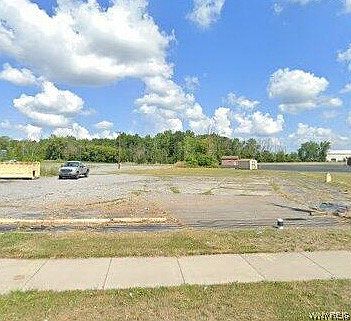1st image of 9626 Niagara Falls Blvd #4