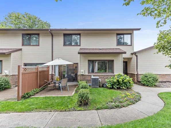 4068 Foss Rd NE, Saint Anthony, MN 55421