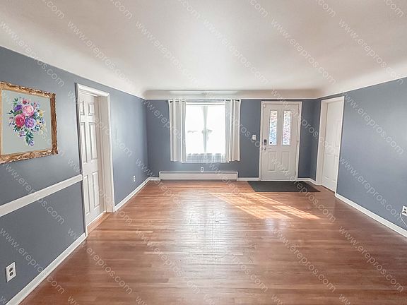 5th image of 4234 N Gale Rd