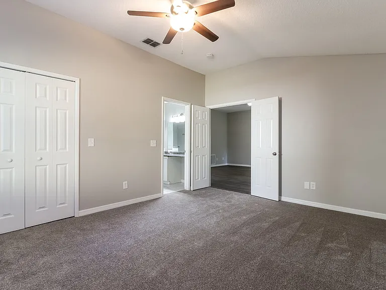 8012 Cameron Cay Ct — Photo 10