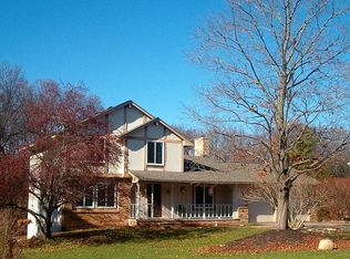 5200 Washakie Trl, Brighton, MI 48116