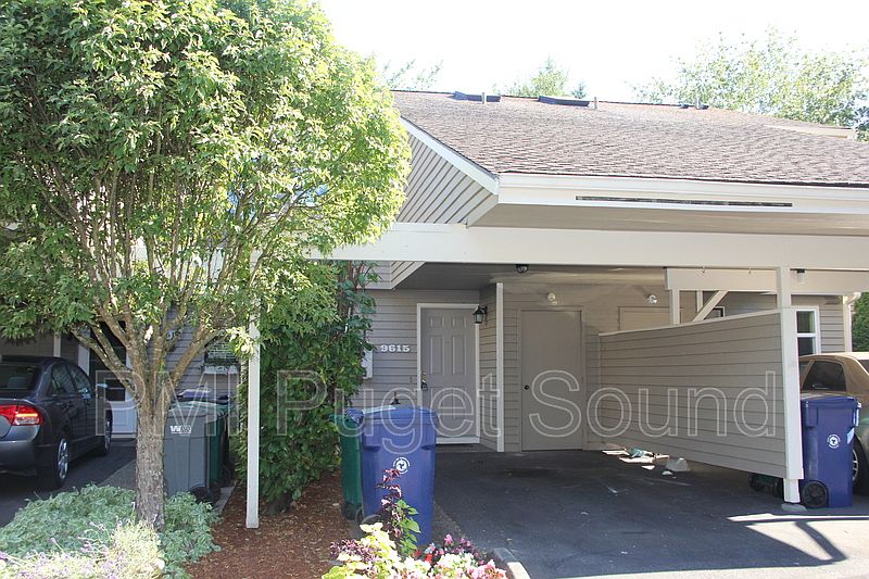 1st image of 9615 NE 121st Ln