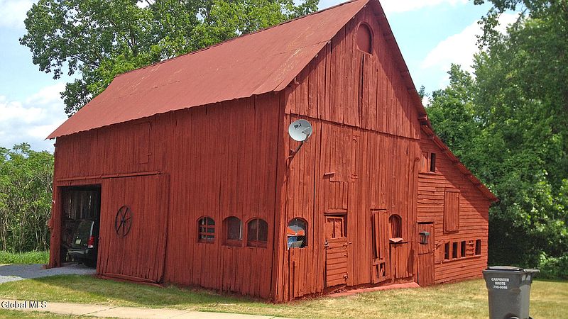 3rd image of 103 Sisson Road
