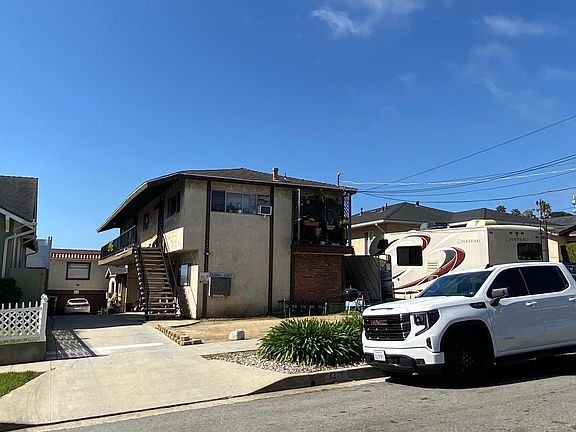 4th image of 1265 W 22nd St