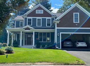 16 Bay View Rd, Wellesley, MA 02482