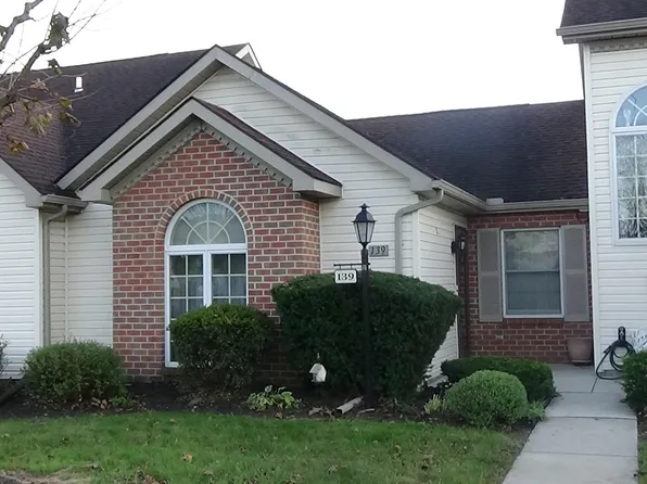 139 Strayer Dr, Carlisle, PA 17013