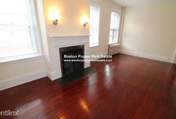 127 Myrtle St. #4 Boston - Beacon Hill Unit Photo 2