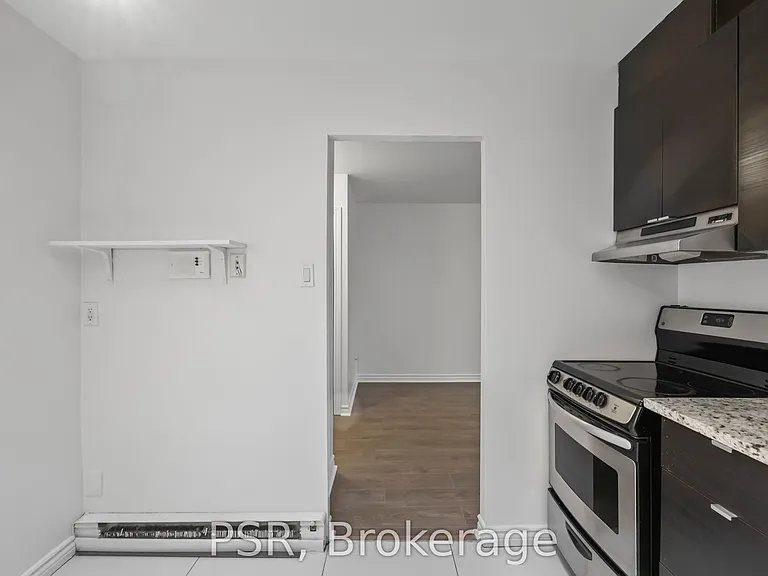353 Queen St W #10 — Photo 9