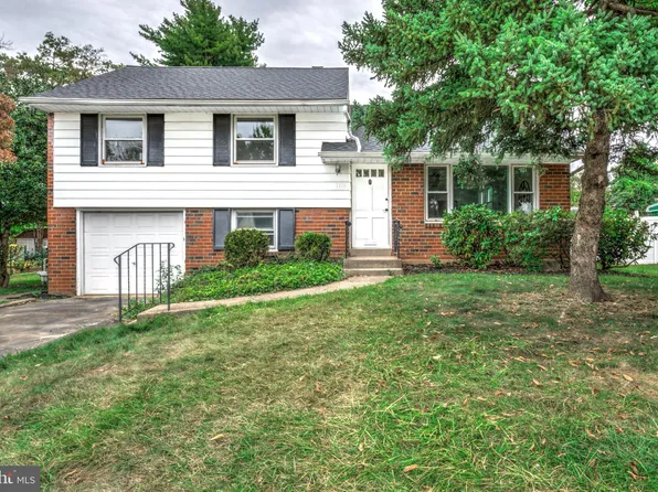 7709 Laurel Ln, Wyndmoor, PA 19038