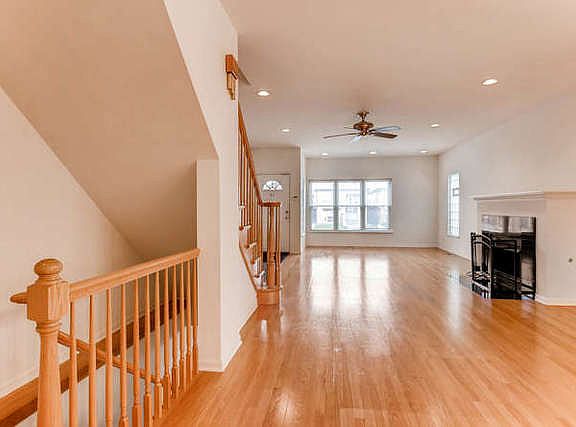 3rd image of 3421 N Kolmar Ave