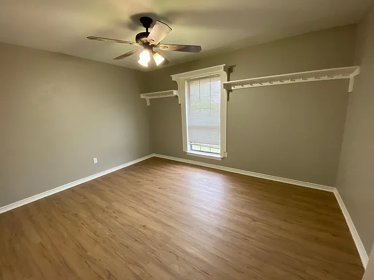 307 Wildwood Ln — Photo 13