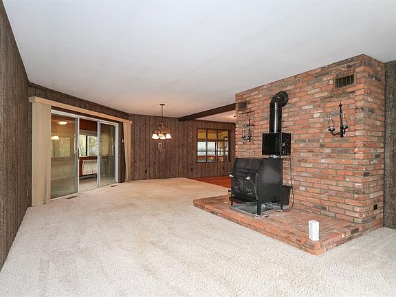 5th image of 407 Washington Ave