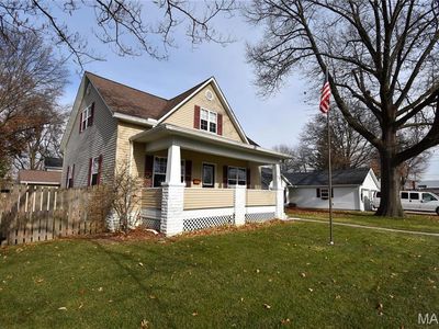 429 W Olive St, Staunton, IL, 62088
