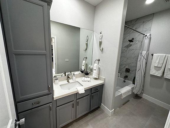 4th image of 41651 Adams St #C