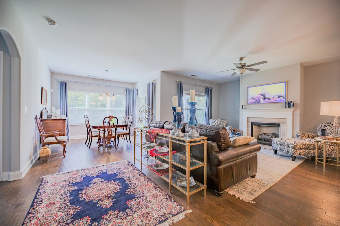 next background image