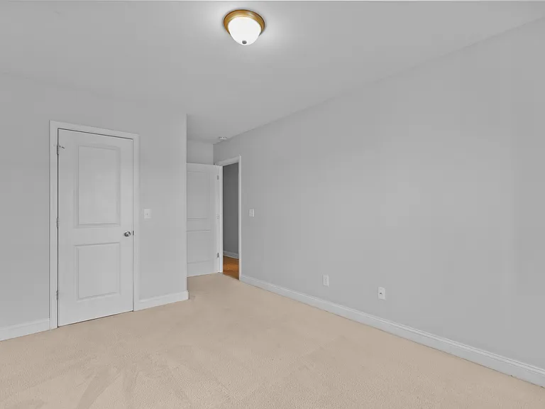 7203 Chipley Dr — Photo 18