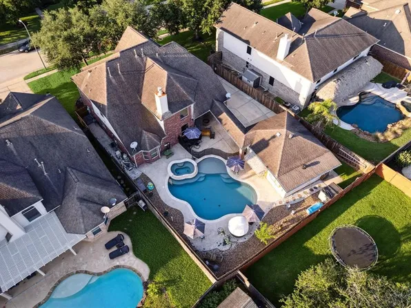 2529 Harlequin Court, League City, TX 77573