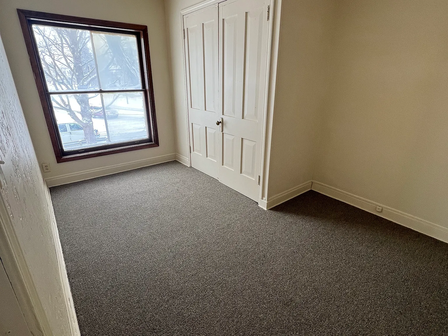 2 bed, 1000 sqft, $950 — Photo 4