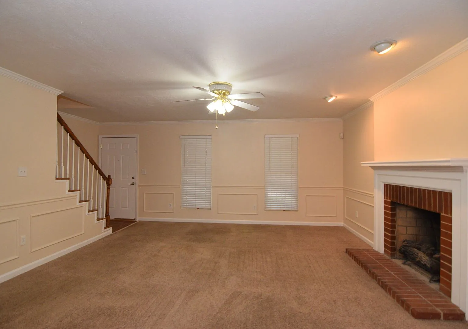 Evans 3 Bed/2 Bath w/ Garage & Huge Fenced Yard — Photo 4
