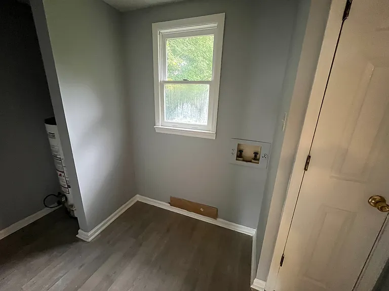 204 Ravenwood Way — Photo 9