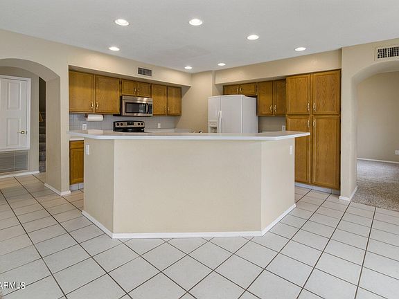 3rd image of 7009 W TARO Lane