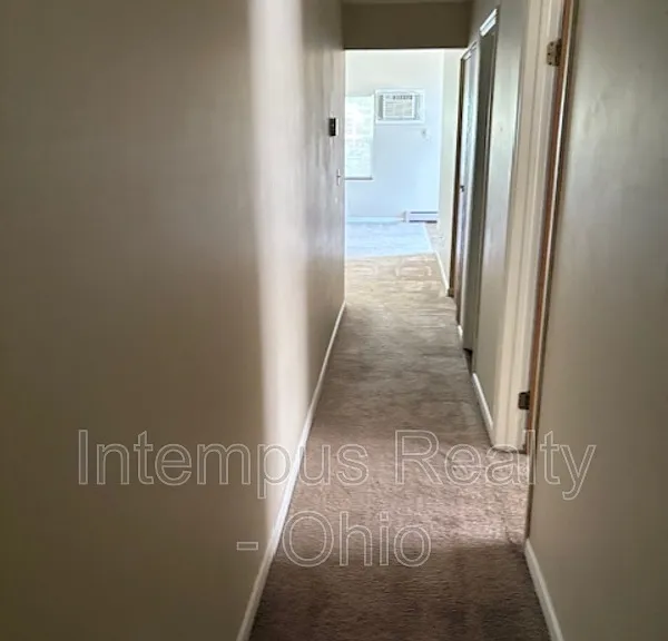 3835 Indian Run Dr #4 — Photo 5