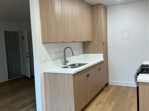 14805 Chase St Unit 224, Panorama City, CA 91402